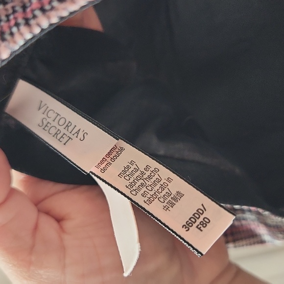 Victoria's Secret Bra - Picture 4 of 4